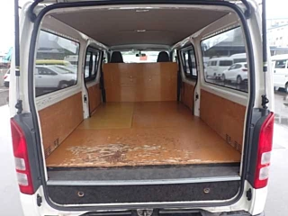 TOYOTA HIACE VAN 2014