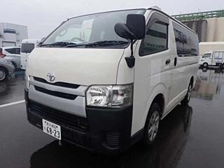 TOYOTA HIACE VAN 2014
