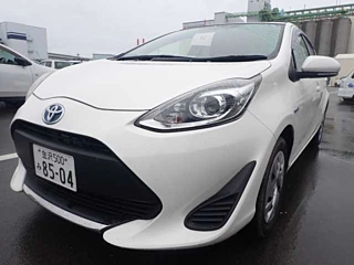 TOYOTA AQUA 2020