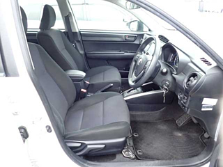 TOYOTA COROLLA FIELDER 2019