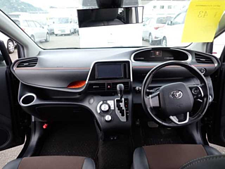 TOYOTA SIENTA 2020