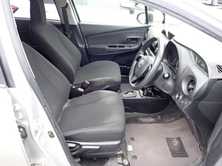 TOYOTA VITZ 2018