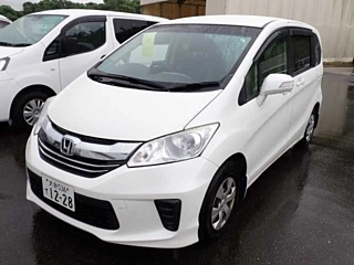 HONDA FREED 2016