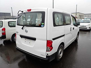 NISSAN NV200 2018