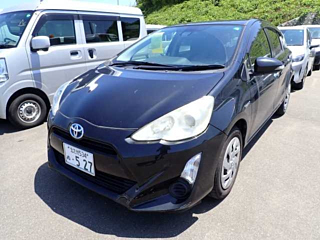 TOYOTA AQUA 2017