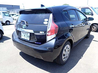 TOYOTA AQUA 2017