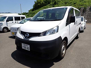 NISSAN NV200 2013