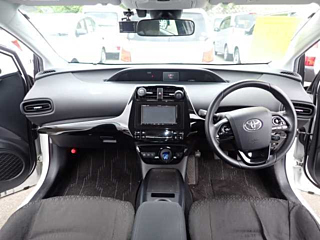 TOYOTA PRIUS 2020