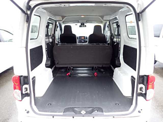 NISSAN NV200 2020
