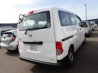 NISSAN NV200 2019