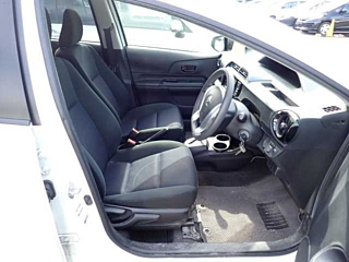TOYOTA AQUA 2016