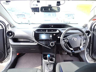 TOYOTA AQUA 2018
