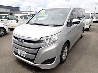 TOYOTA NOAH 2020
