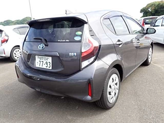 TOYOTA AQUA 2020