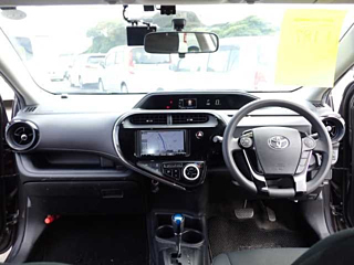 TOYOTA AQUA 2020