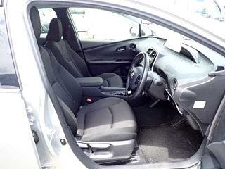 TOYOTA PRIUS 2019