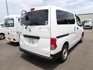 NISSAN NV200 2019