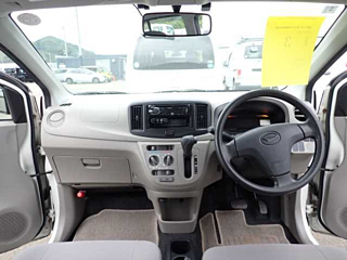 DAIHATSU MIRA E S 2016
