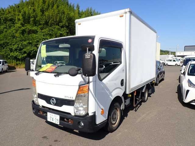 NISSAN ATLAS 2014