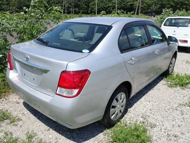 TOYOTA COROLLA AXIO 2013