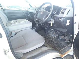 TOYOTA HIACE VAN 2009