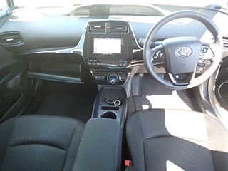 TOYOTA PRIUS 2019
