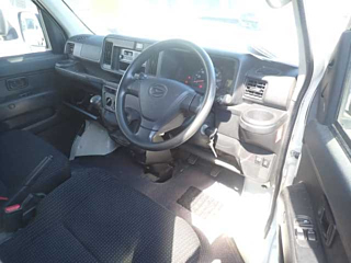 DAIHATSU HIJET VAN 2018