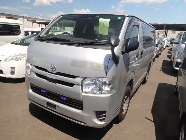 TOYOTA HIACE VAN 2020