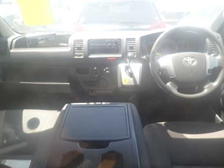 TOYOTA HIACE VAN 2020