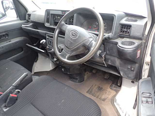 DAIHATSU HIJET VAN 2018