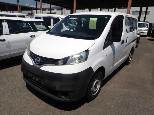 NISSAN NV200 2018