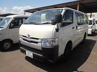 TOYOTA HIACE VAN 2019