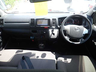 TOYOTA HIACE VAN 2019