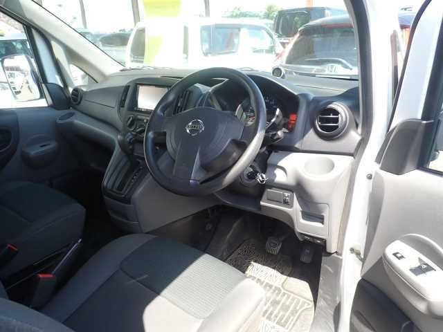 NISSAN NV200 2018