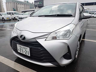 TOYOTA VITZ 2019