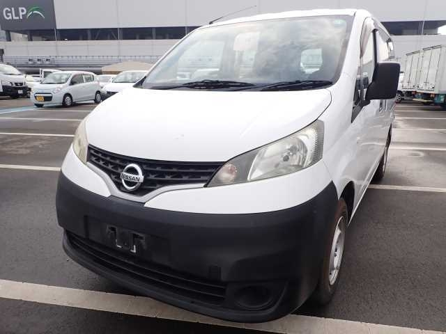 NISSAN NV200 2018