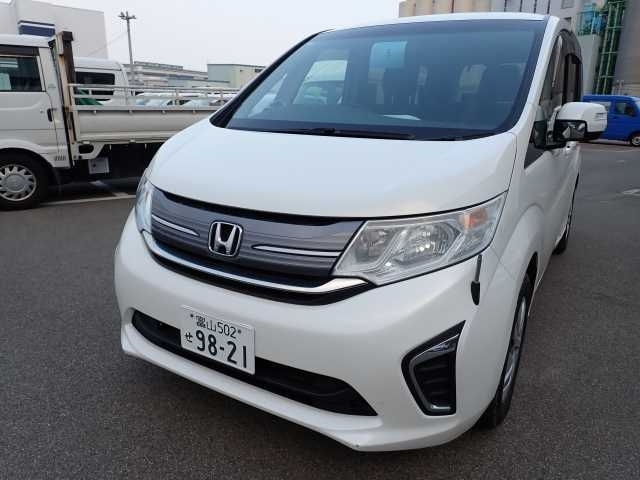 HONDA STEP WAGON 2017