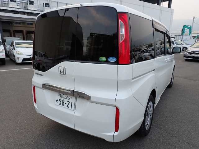 HONDA STEP WAGON 2017