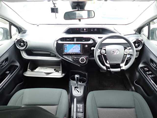 TOYOTA AQUA 2019