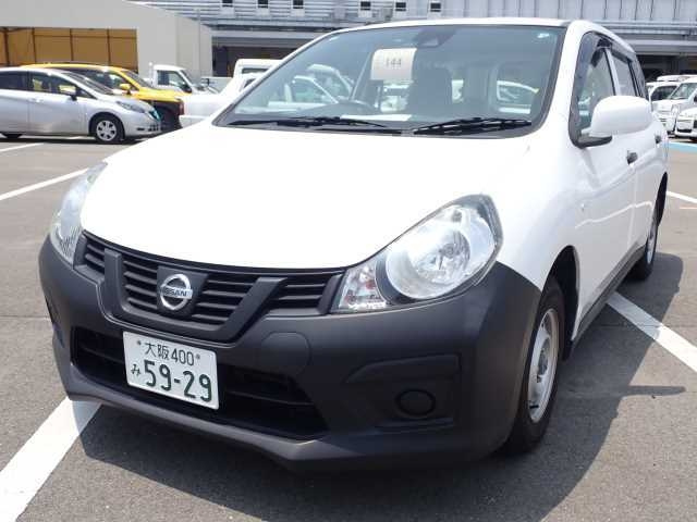 NISSAN AD 2019