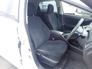 TOYOTA PRIUS 2014