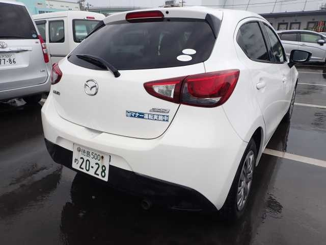 MAZDA DEMIO 2016