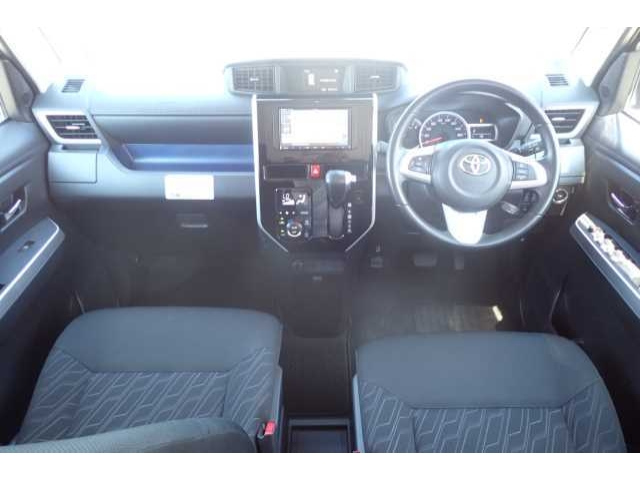 TOYOTA ROOMY 2019
