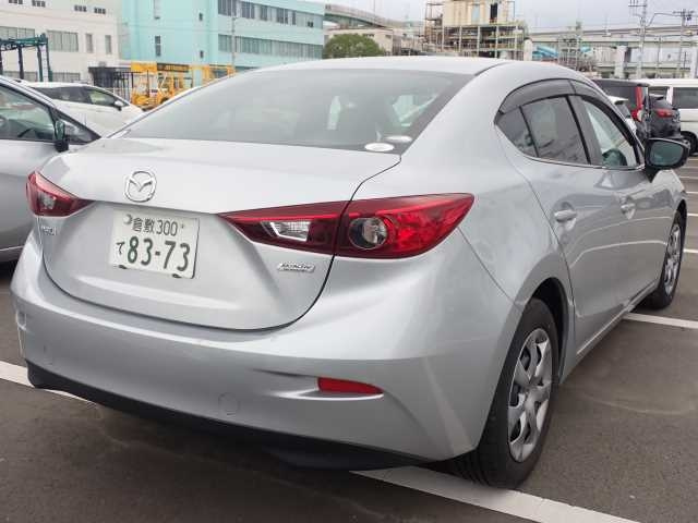 MAZDA AXELA 2017