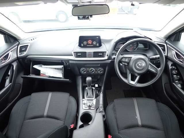 MAZDA AXELA 2017