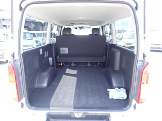 TOYOTA HIACE VAN 2018