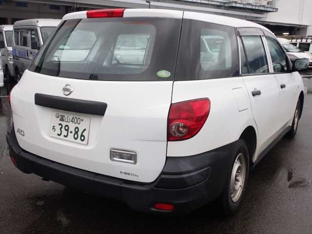 NISSAN AD 2011