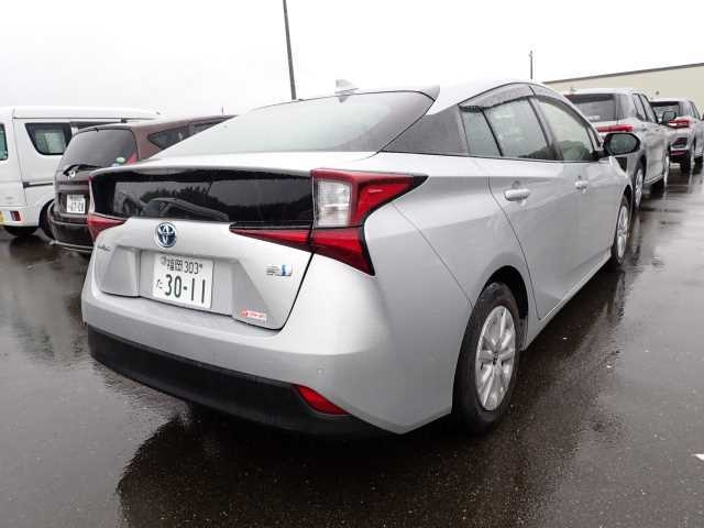 TOYOTA PRIUS 2022