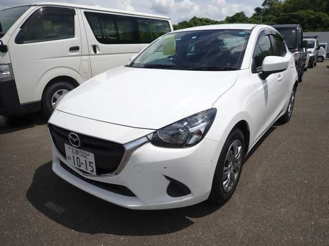MAZDA DEMIO 2016