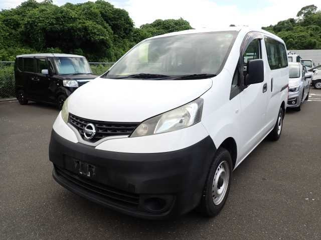 NISSAN NV200 2018